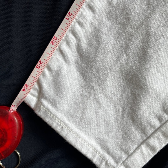 Levi’s size 12 - mid rise, skinny, cropped jeans in EUC - Picture 7 of 8